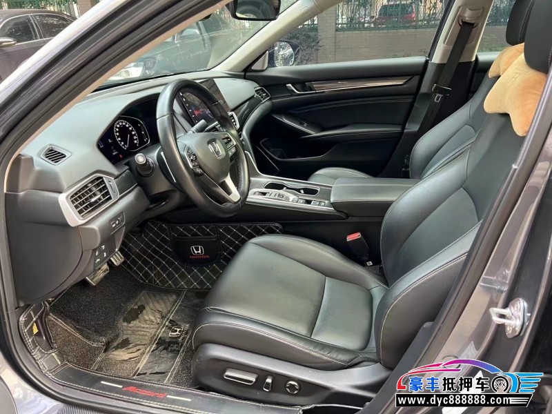 22年本田雅阁轿车抵押车出售