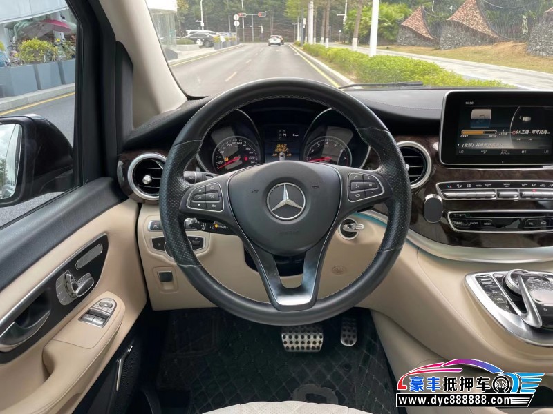 19年奔驰V轿车抵押车出售