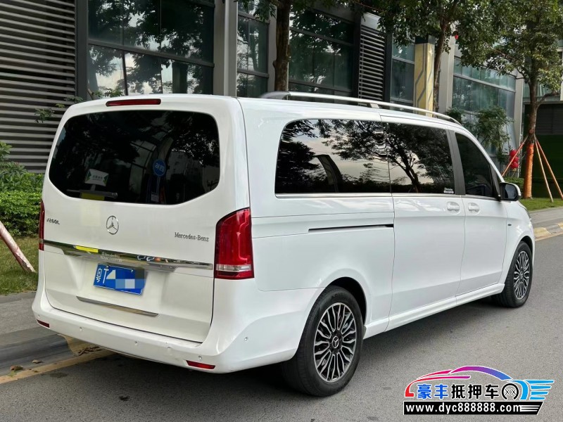 18年奔驰V轿车抵押车出售