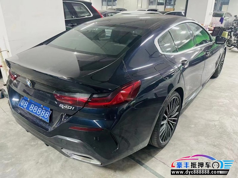 22年宝马8系轿车抵押车出售