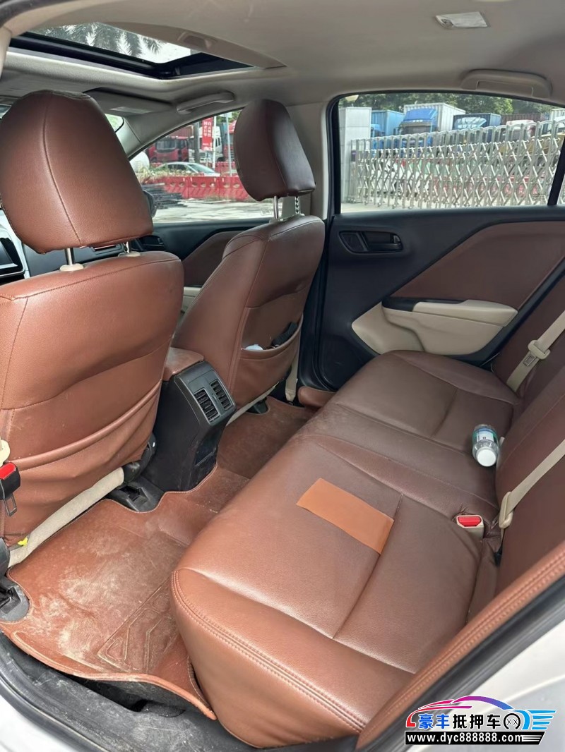 17年本田锋范轿车抵押车出售