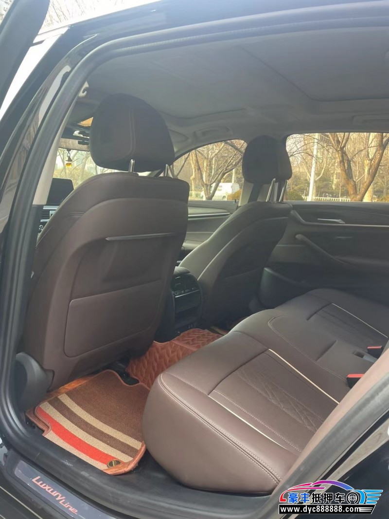 21年宝马5系轿车抵押车出售