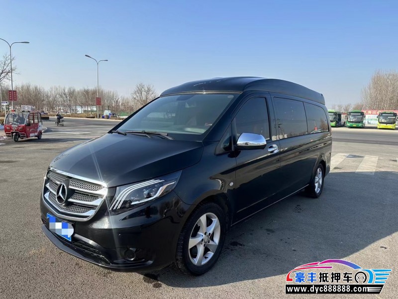 17年奔驰威霆轿车抵押车出售