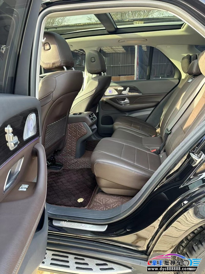 20年奔驰GLE轿车抵押车出售