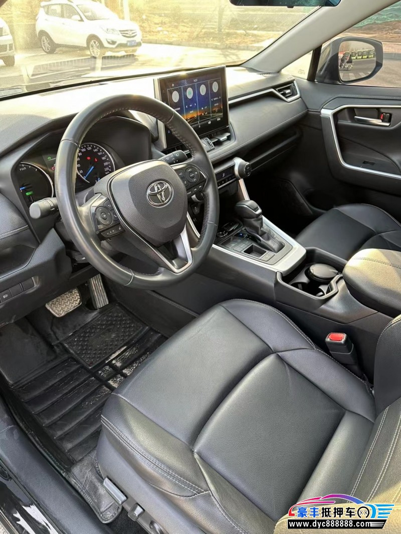 21年丰田威兰达轿车抵押车出售