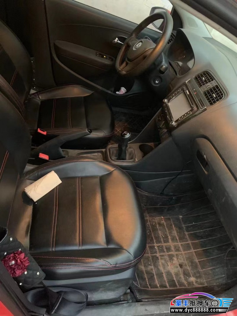 14年大众polo轿车抵押车出售