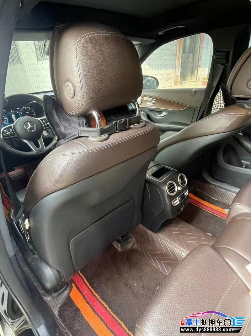 21年奔驰GLC轿车抵押车出售