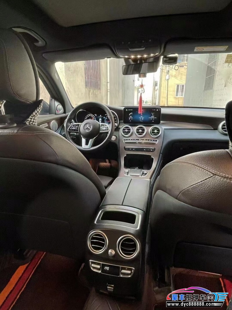 21年奔驰GLC轿车抵押车出售