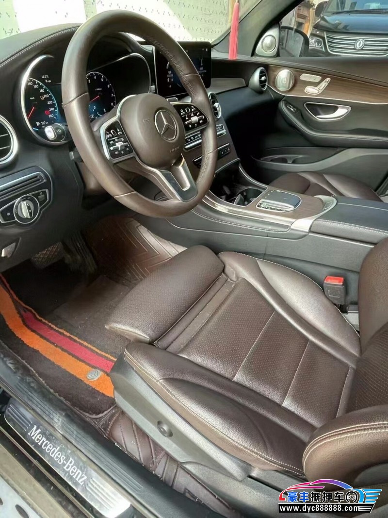 21年奔驰GLC轿车抵押车出售