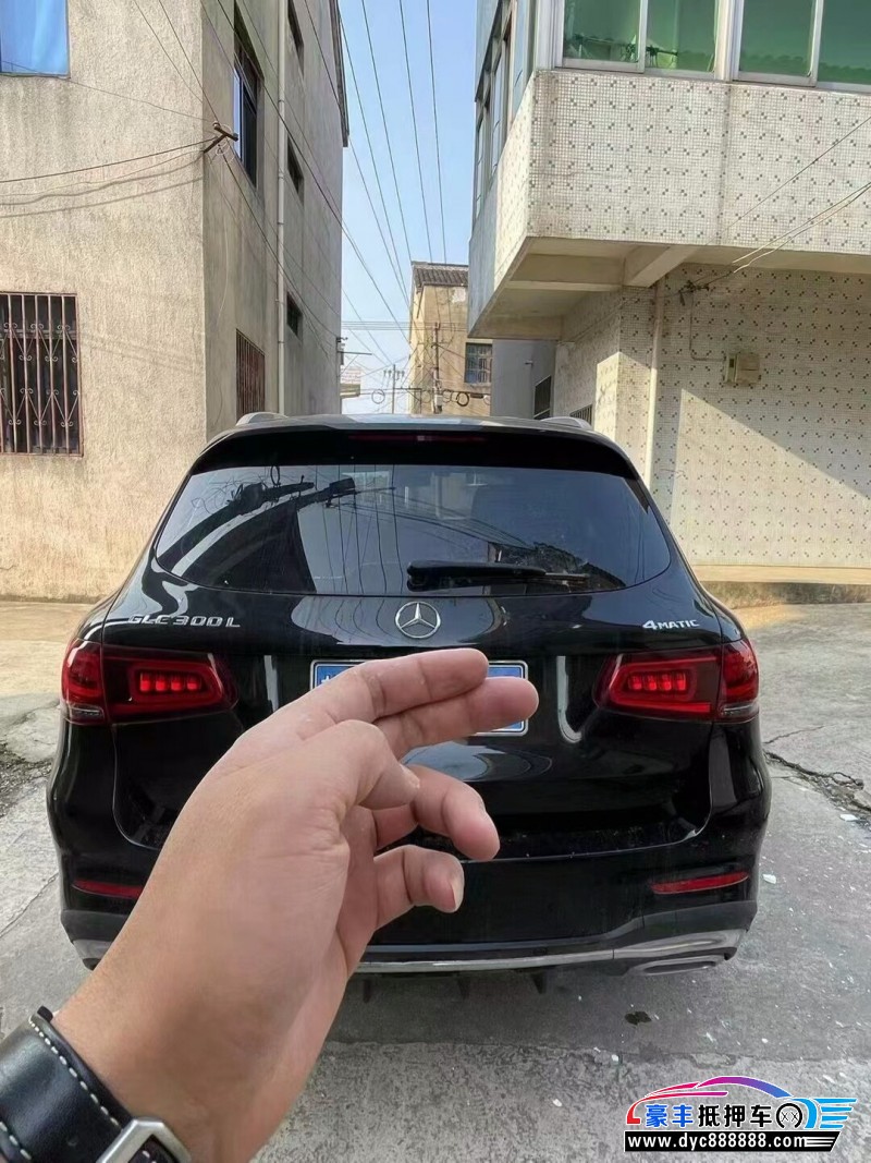 21年奔驰GLC轿车抵押车出售