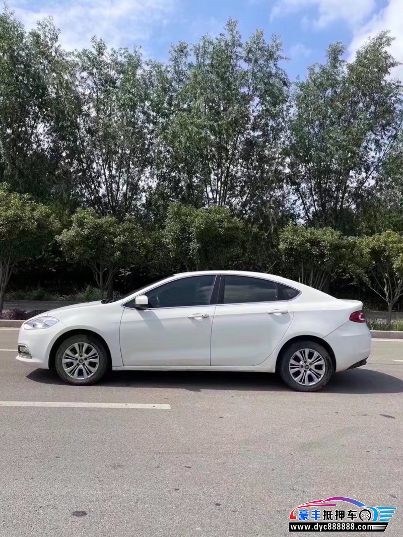 16年菲亚特菲翔轿车抵押车出售