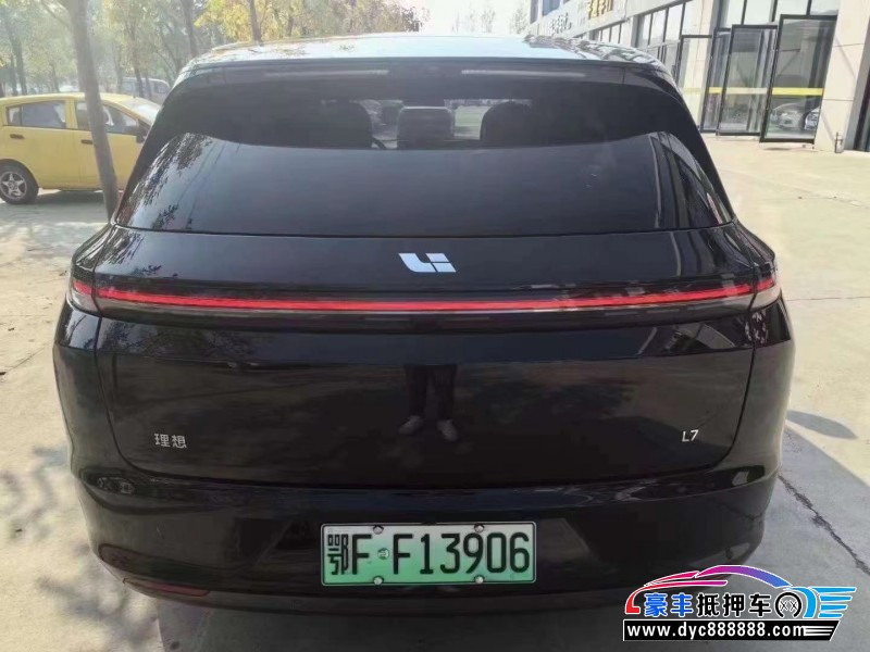 23年理想L7轿车抵押车出售