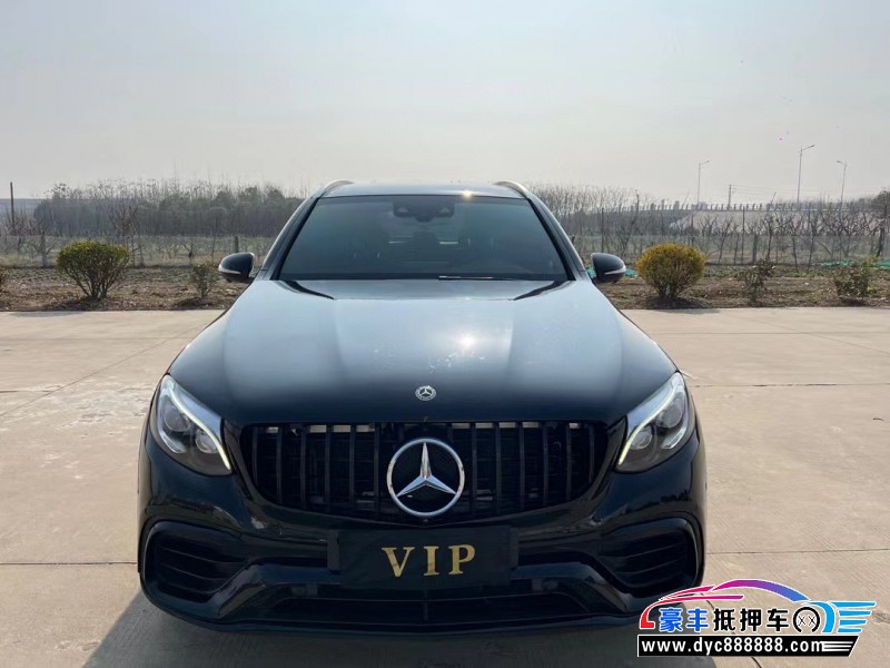 19年奔驰GLC轿车抵押车出售