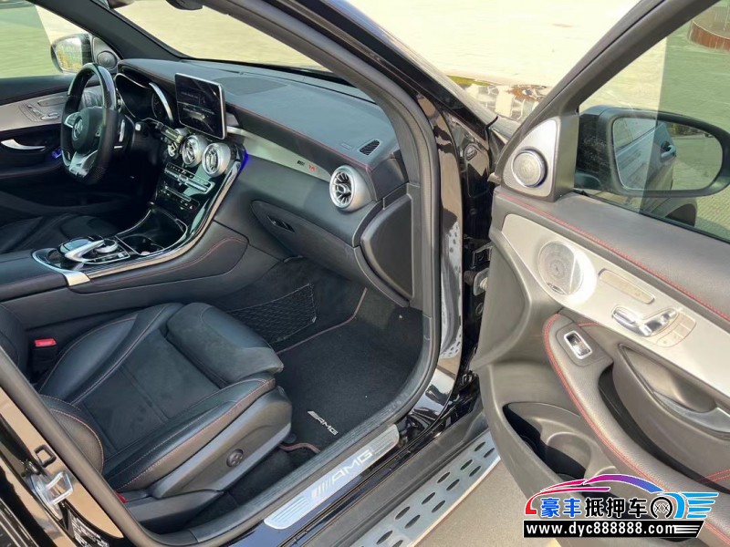 19年奔驰GLC轿车抵押车出售