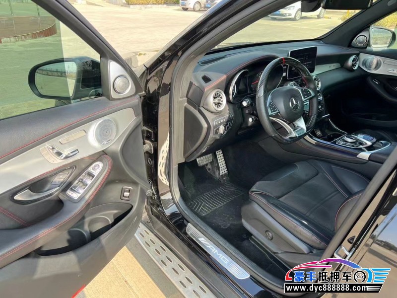 19年奔驰GLC轿车抵押车出售