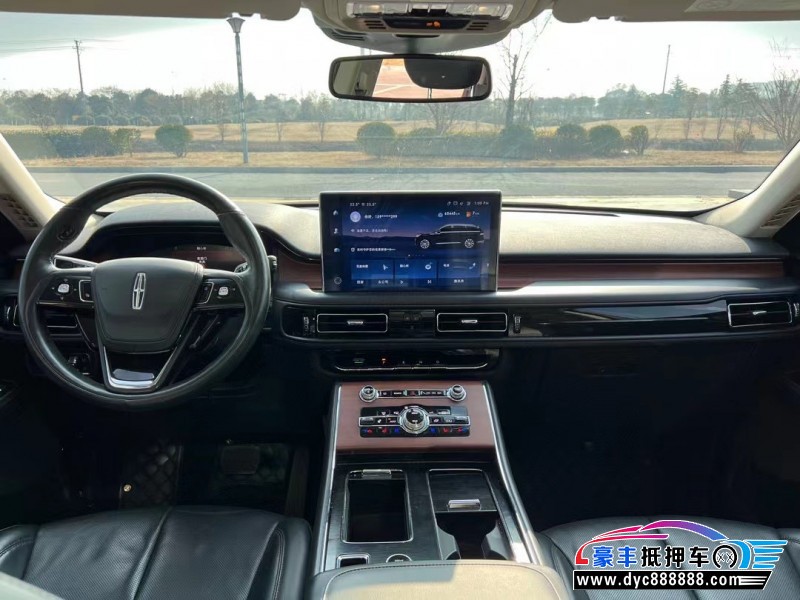 21年林肯飞行家轿车抵押车出售