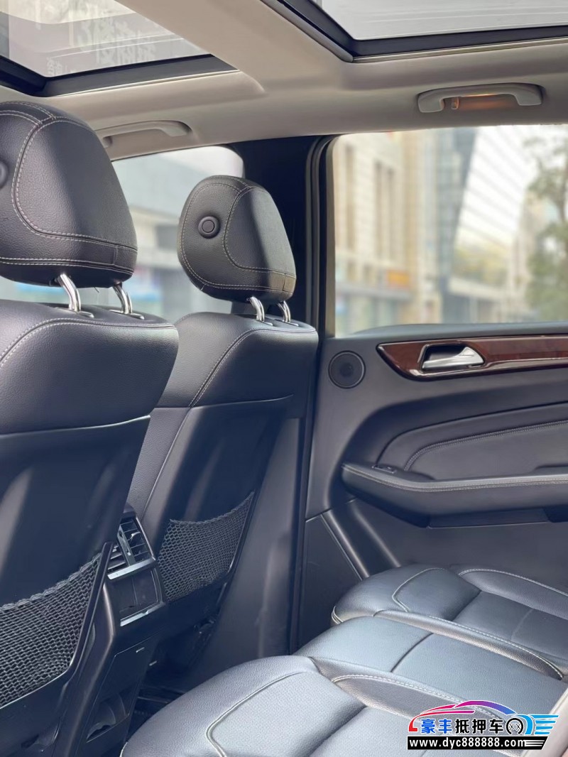 15年奔驰ML轿车抵押车出售