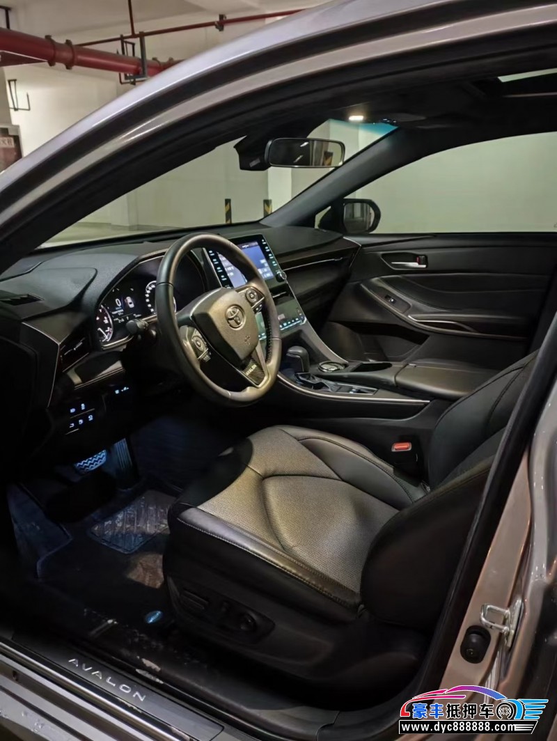 21年丰田亚洲龙轿车抵押车出售