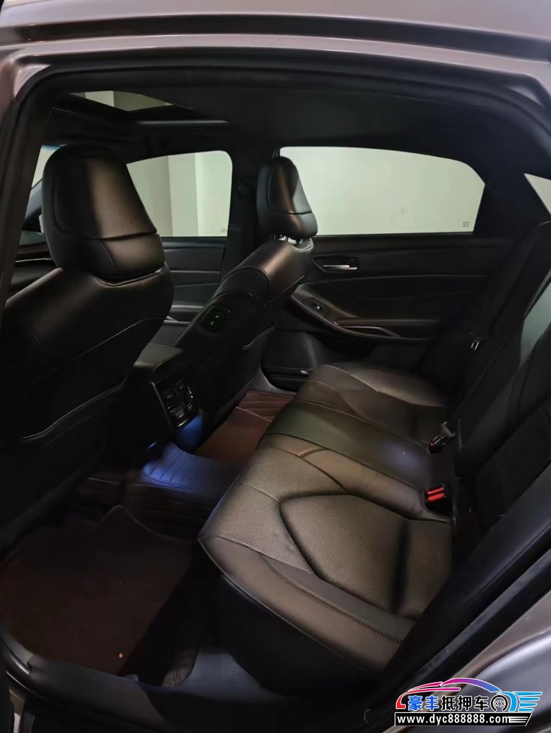 21年丰田亚洲龙轿车抵押车出售