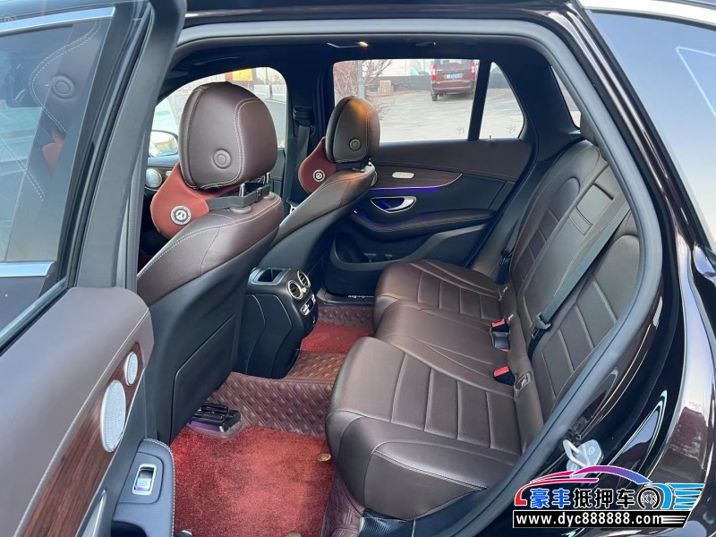 20年奔驰GLC轿车抵押车出售