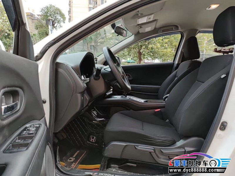 16年本田缤智轿车抵押车出售