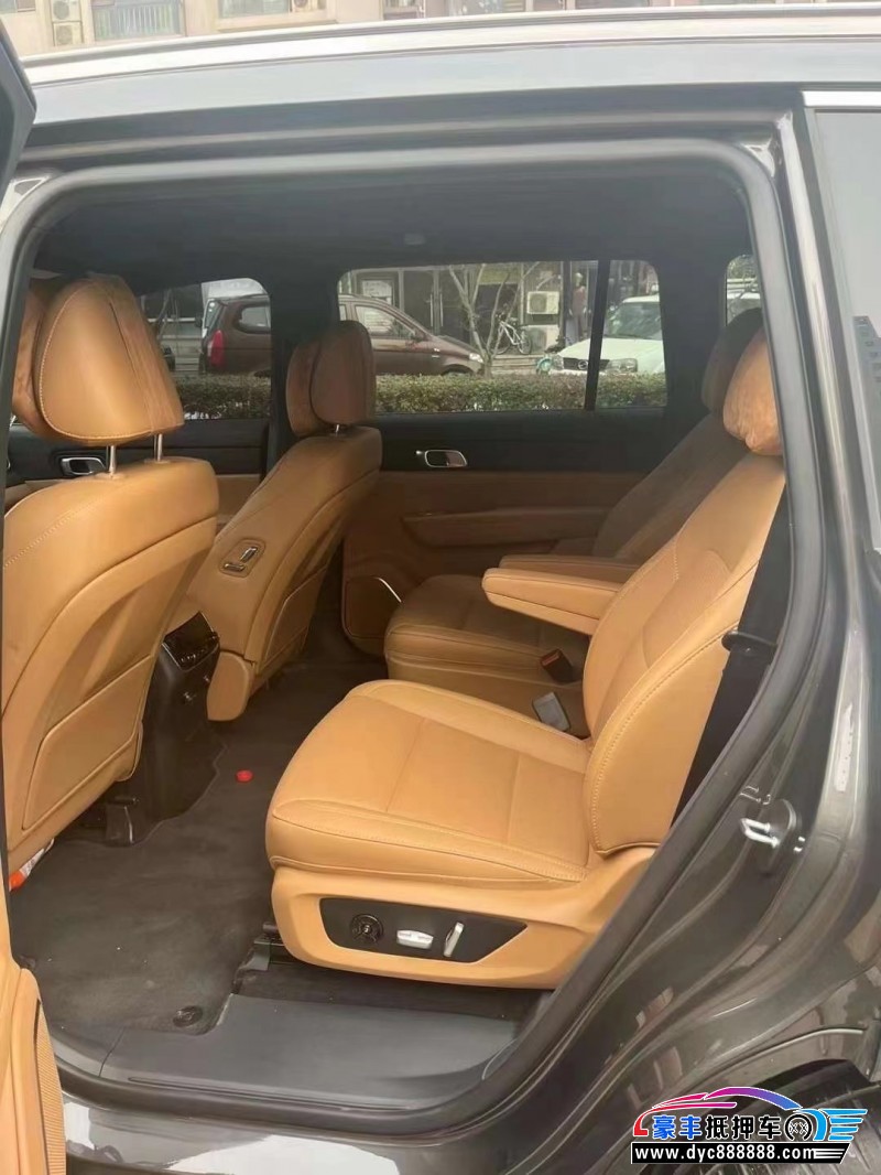 23年理想ONE轿车抵押车出售