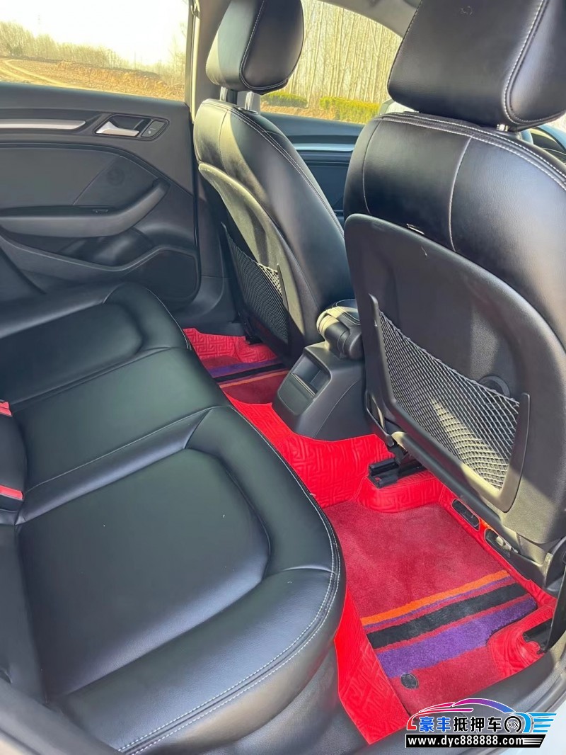 19年奥迪A3轿车抵押车出售