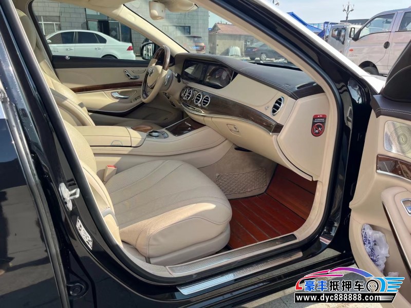 13年奔驰迈巴赫S级轿车抵押车出售