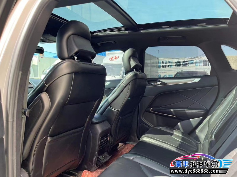 18年林肯MKC轿车抵押车出售