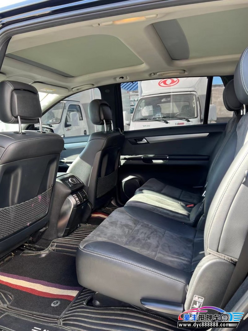 15年奔驰R轿车抵押车出售