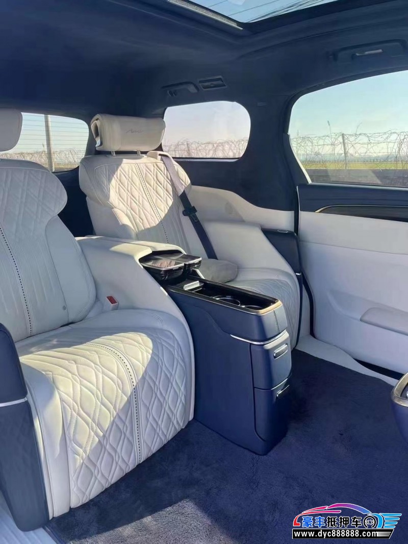 20年别克GL8轿车抵押车出售