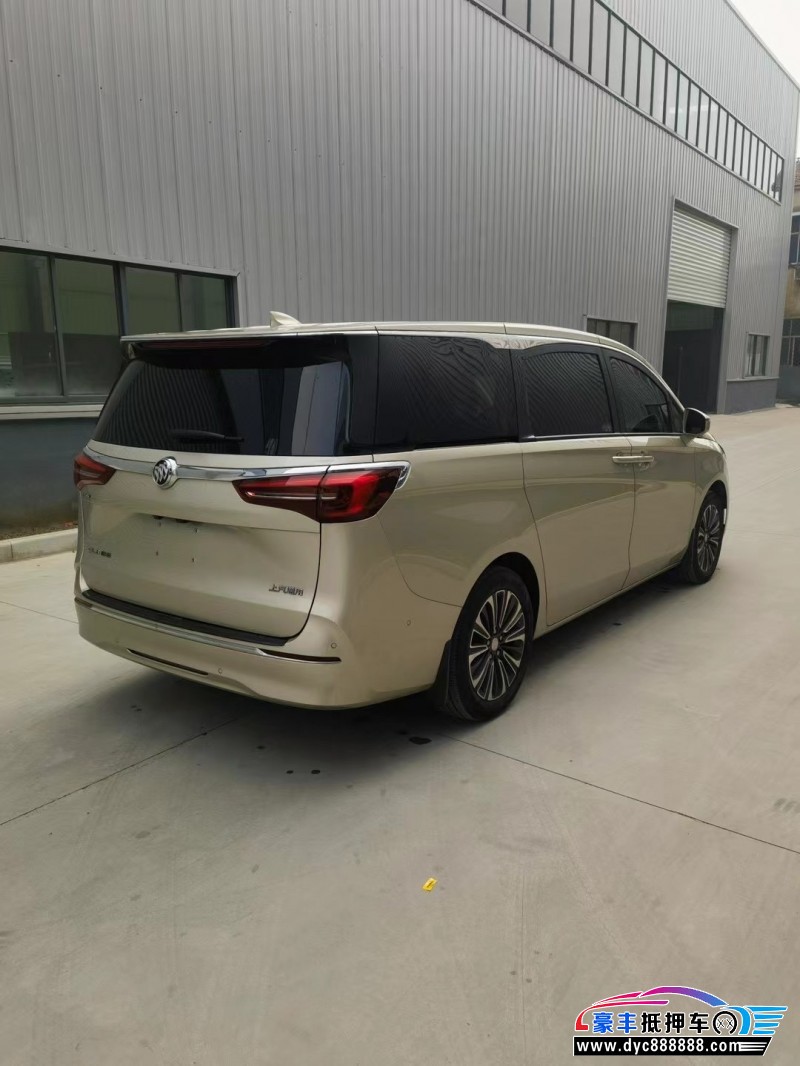 22年别克GL8轿车抵押车出售