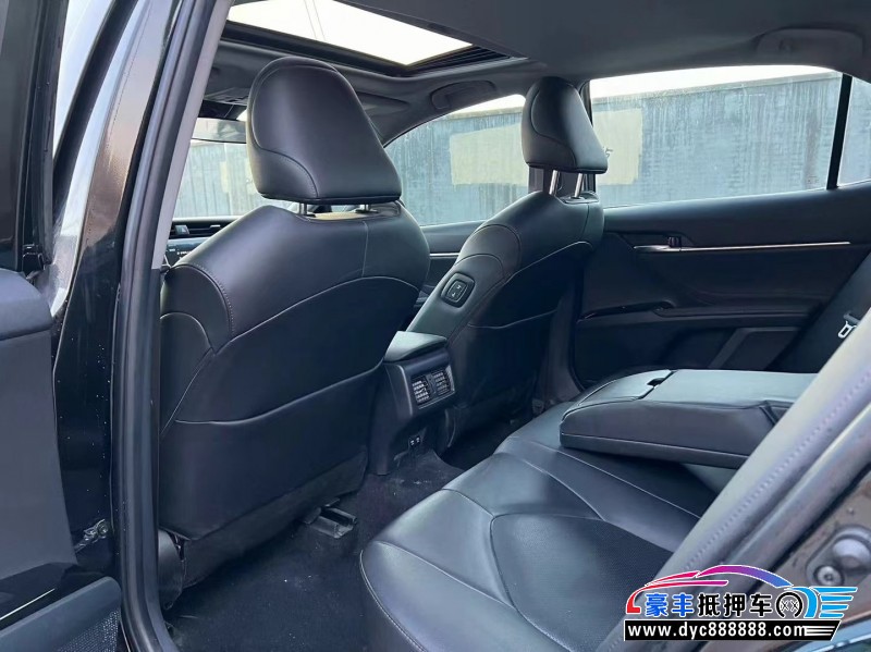 20年丰田凯美瑞轿车抵押车出售