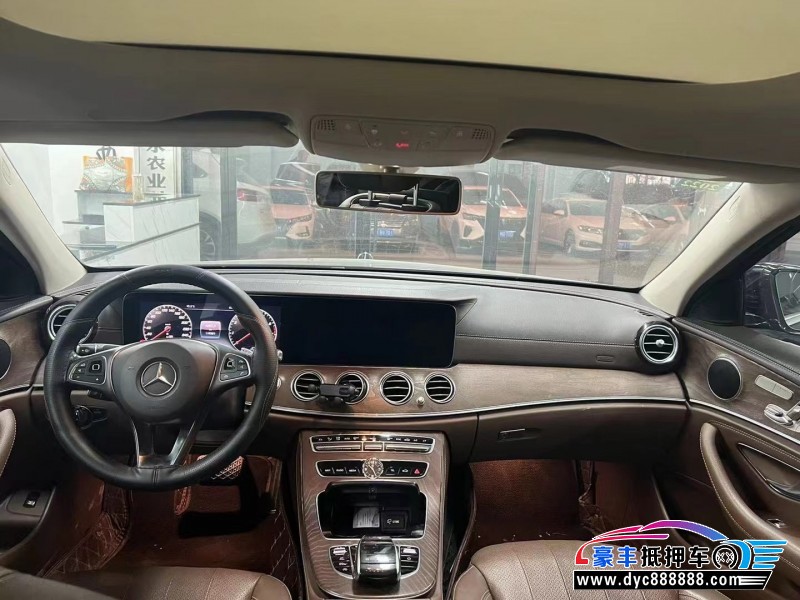 18年奔驰E轿车抵押车出售