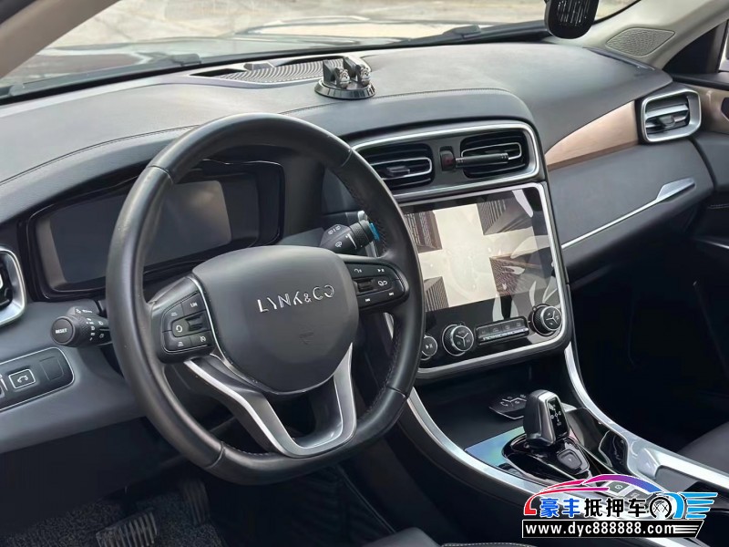 20年领克01轿车抵押车出售