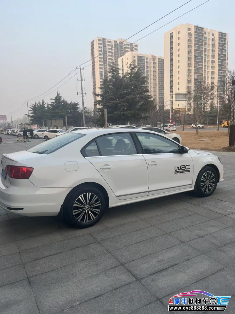 17年大众速腾轿车抵押车出售