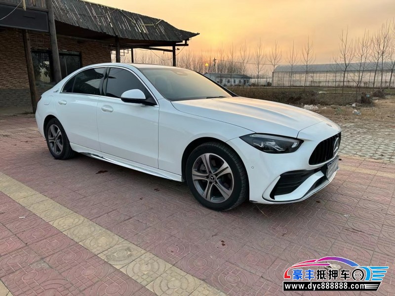 22年奔驰C轿车抵押车出售