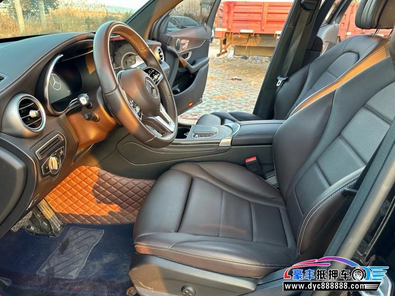 22年奔驰GLCSUV抵押车出售