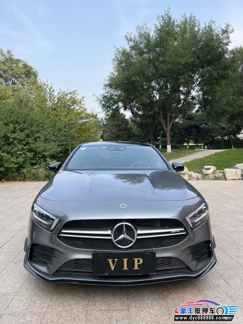 21年奔驰A轿车抵押车出售