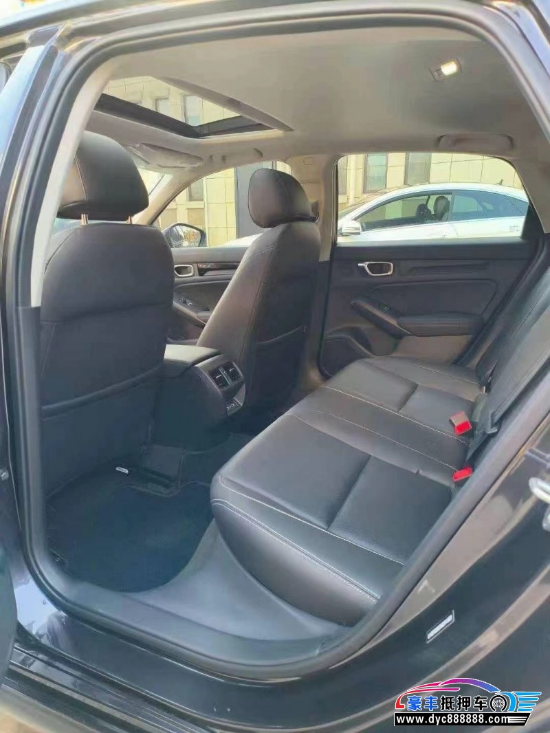 22年本田型格轿车抵押车出售