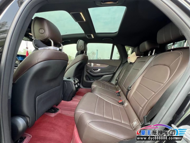 21年奔驰GLC轿车抵押车出售