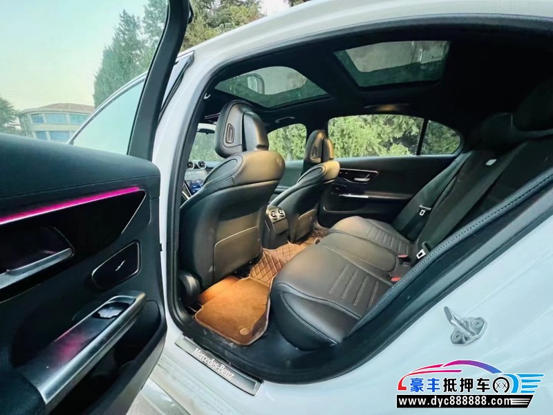 23年奔驰C轿车抵押车出售