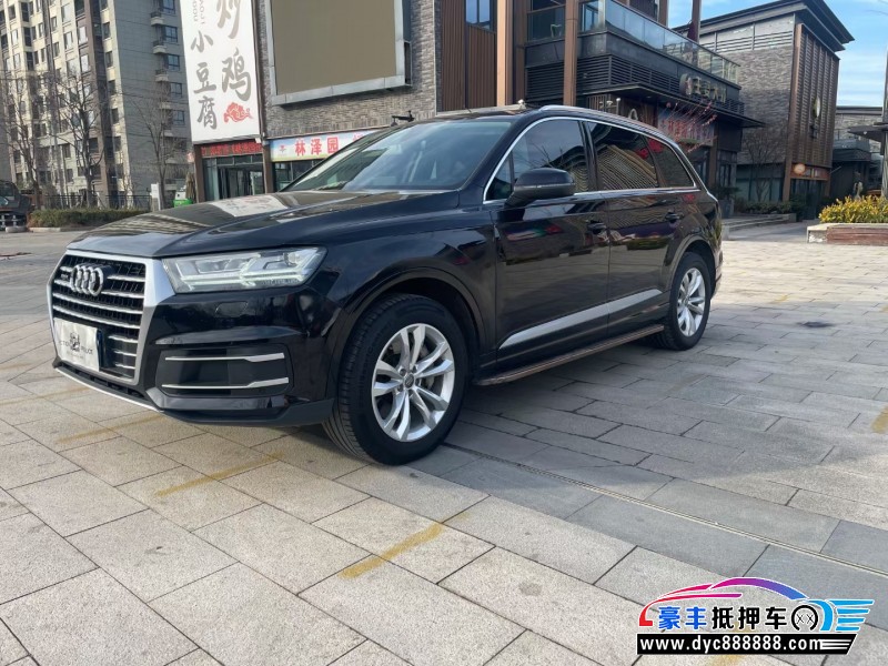 19年奥迪Q7轿车抵押车出售