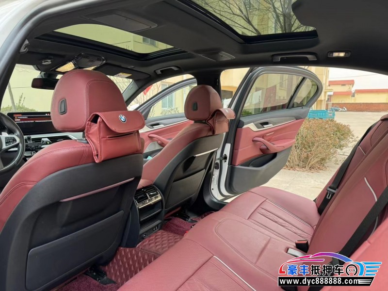 21年宝马5系轿车抵押车出售