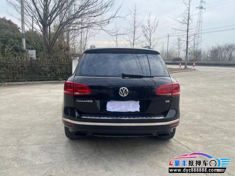 17年大众途锐轿车抵押车出售