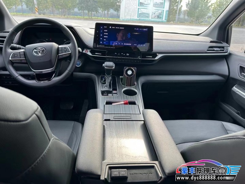 23年丰田塞纳MPV抵押车出售