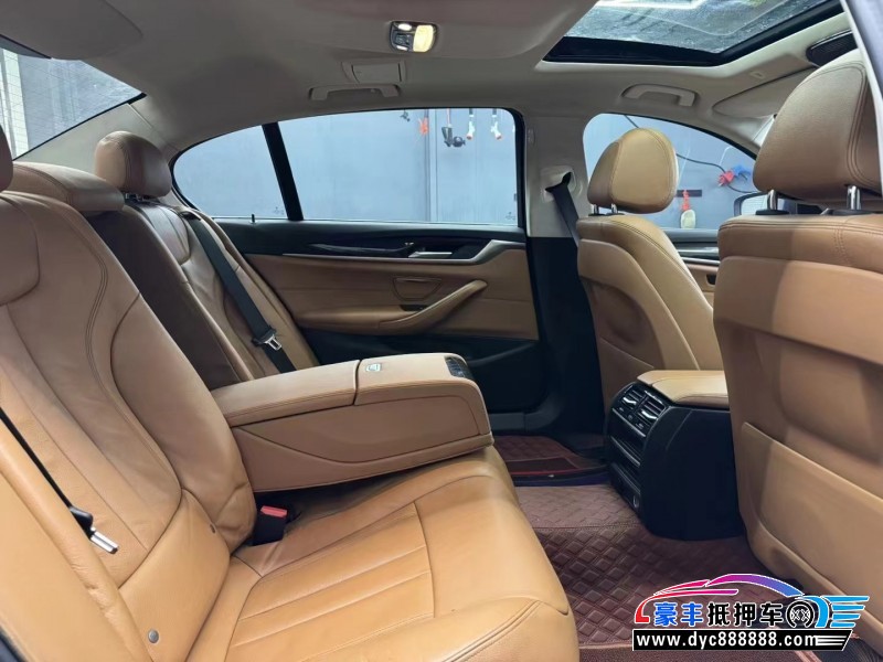 18年宝马5系轿车抵押车出售