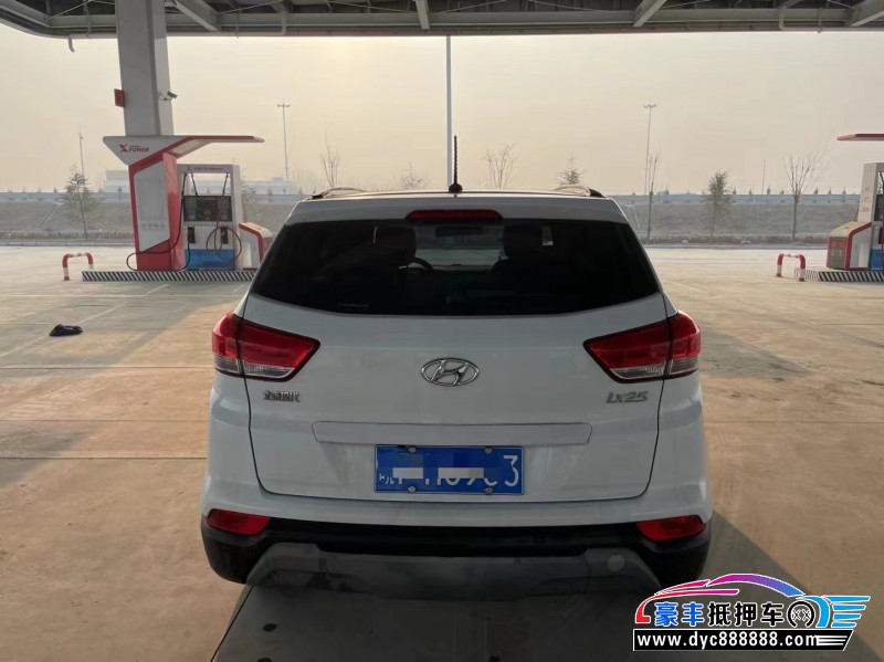 17年现代ix25轿车抵押车出售