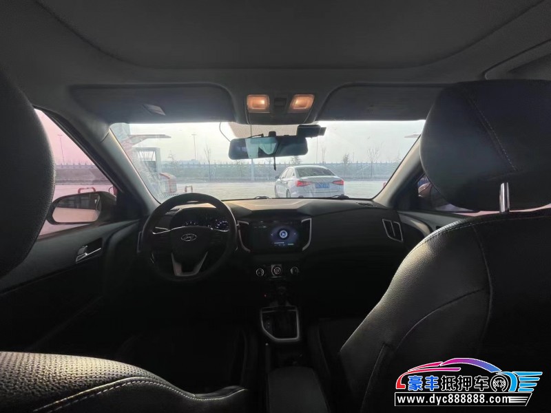 17年现代ix25轿车抵押车出售