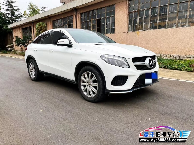 18年奔驰GLE轿车抵押车出售